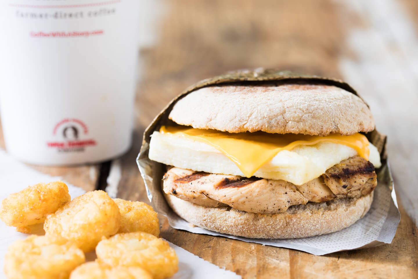 Best Fast Food Breakfast Choices | Egg White Grill Sandwich | FastFoodMenuPrices.com
