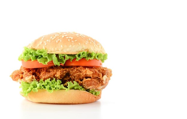 We Tried the Whataburger Spicy Chicken Sandwich – Here’s How Good It Was