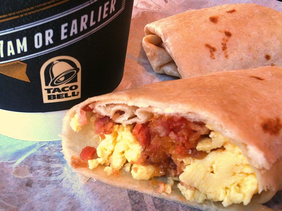 Taco Bell Breakfast Hours: When To Go, What To Order (Apr 2025)